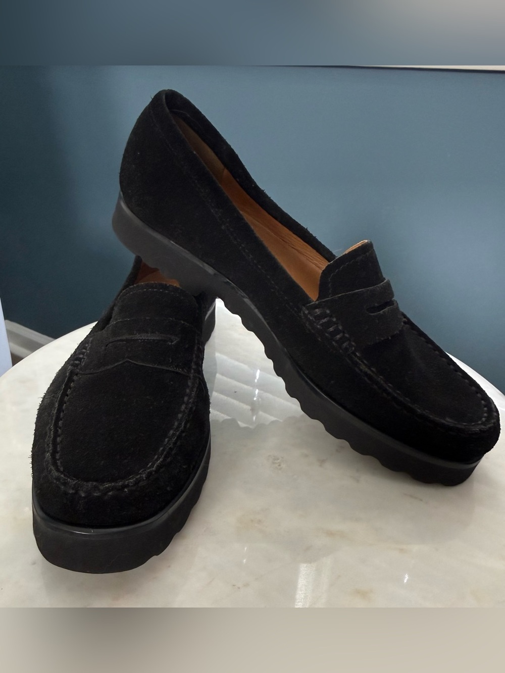 Rare Jane Shilton Women’s Black Suede Loafers - like new!